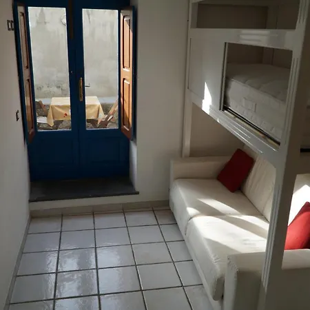 Apartment By The Beach *