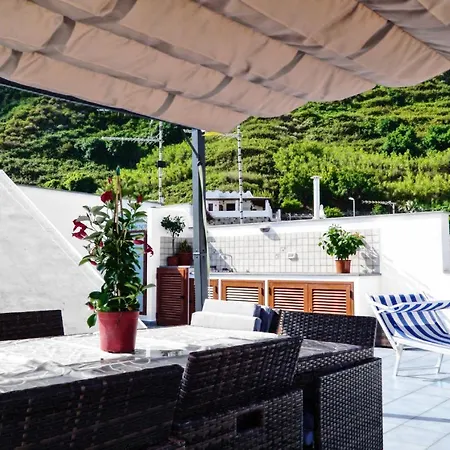 By The Beach Apartment Lipari (Isola Lipari)